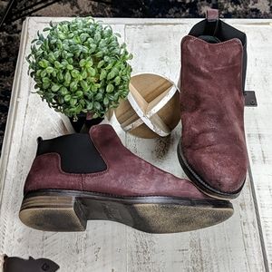 Franco Sarto Claudio maroon and black booties.